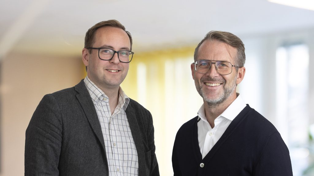 Henrik Emanuelsson och Henrik Bäckstrand, bolagsstyrelsefrågor